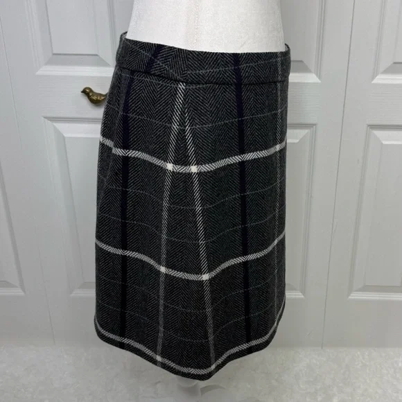 Brooks Brothers Wool Plaid Pencil Skirt Women’s Size 10 Gray 
 Plaid - Picture 5 of 9